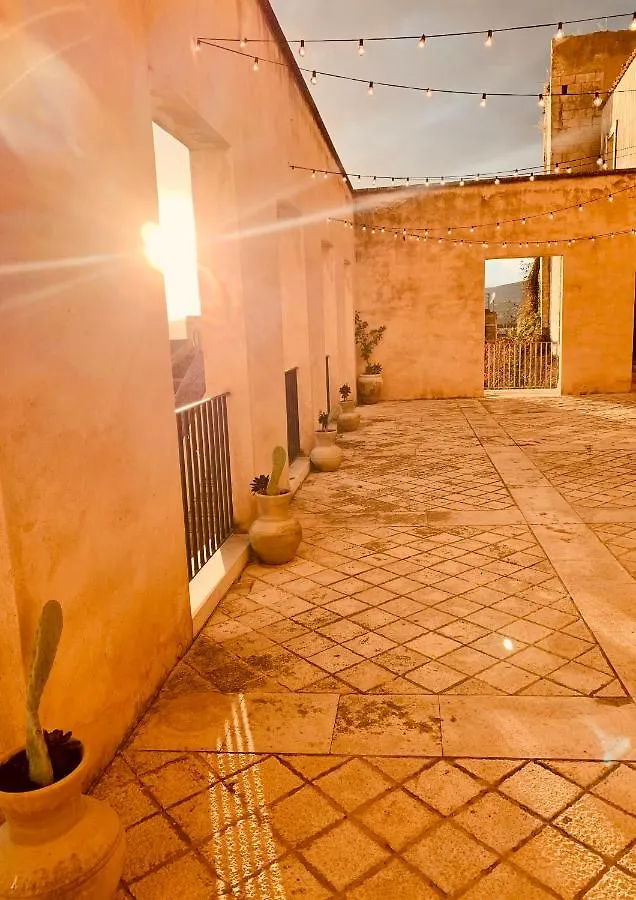 Ostello Della Gioventu - Il Castello Noto Hostel