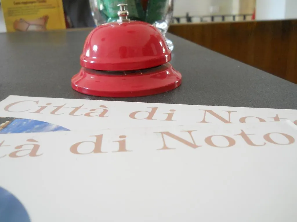 Ostello Della Gioventu - Il Castello Noto 0*,
