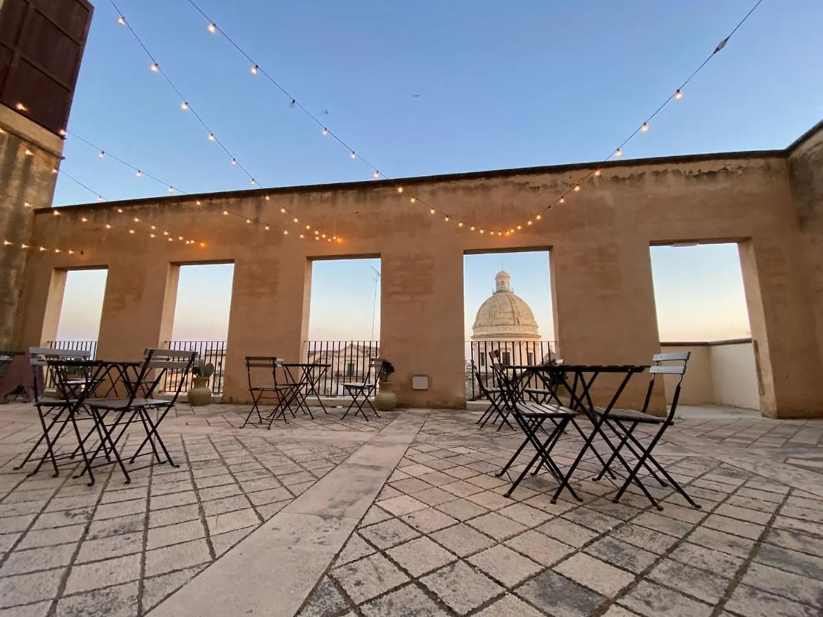 Hostel Ostello Della Gioventu - Il Castello Noto Italy