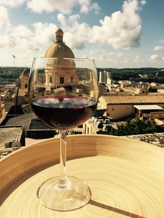 Ostello Della Gioventu - Il Castello Noto Italy