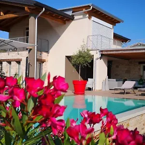 villa-peler.hotelinveneto.com/
